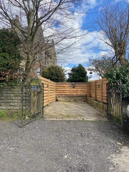 Unique Victorian Stable Conversion هاليفاكس المظهر الخارجي الصورة