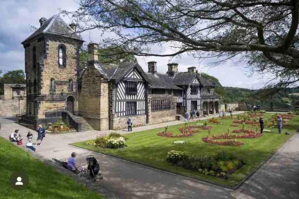 Unique Victorian Stable Conversion هاليفاكس المظهر الخارجي الصورة