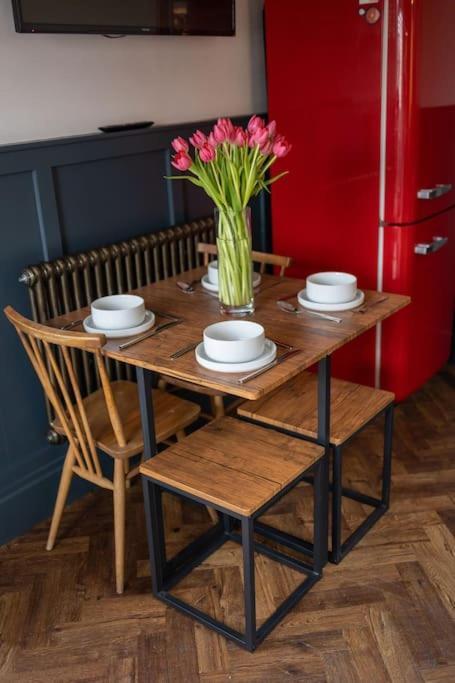 Unique Victorian Stable Conversion هاليفاكس المظهر الخارجي الصورة