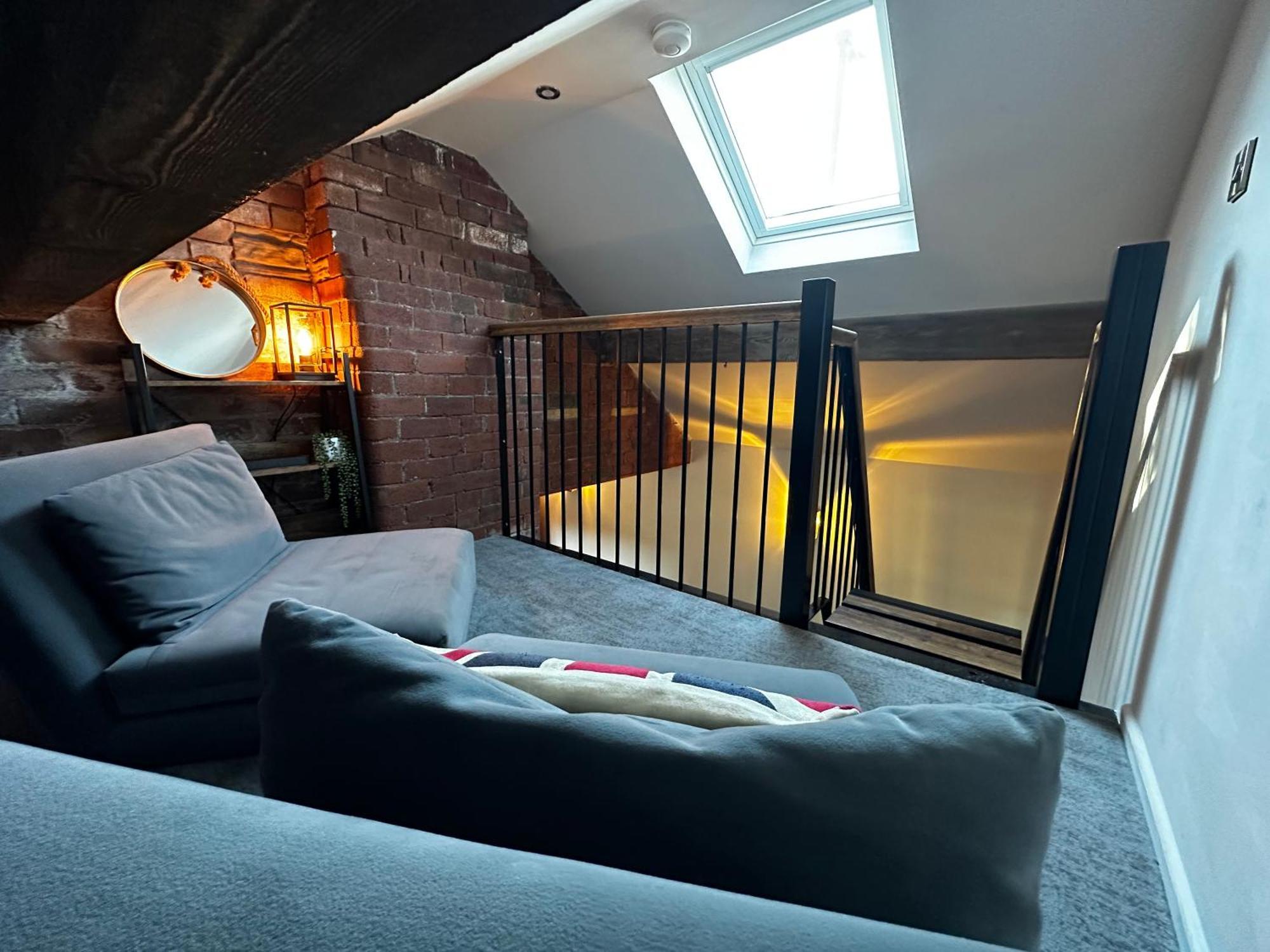 Unique Victorian Stable Conversion هاليفاكس المظهر الخارجي الصورة